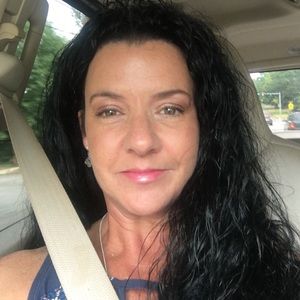 Meet your Posher, Deana